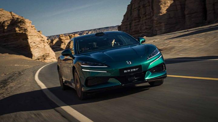 DENZA 腾势 Z9GT · 公路广告 — 画面 9