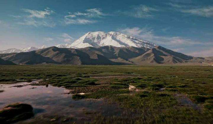 IN XINJIANG 骑·新疆 — 画面 2